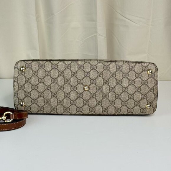 Gucci GG Logo Supreme Shoulder Bag Crossbody Beige & Brown Canvas - Picture 5 of 10